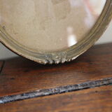 Oval box medallion gilding glass deco accumlulation