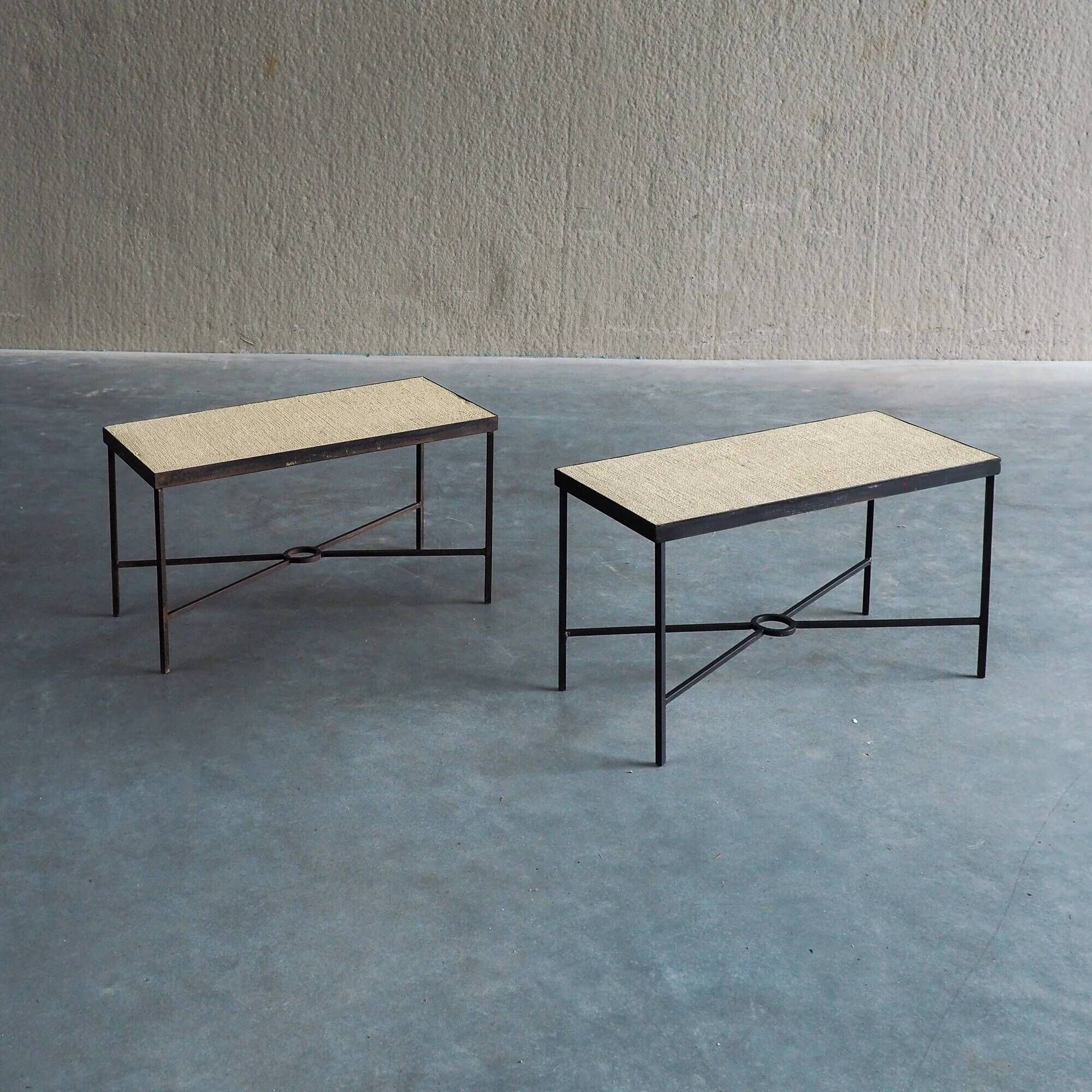Set of 2 minimalist metal side tables with plaster-fiber tops