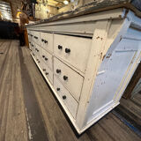 Countertop or loom cabinet with panel drawers