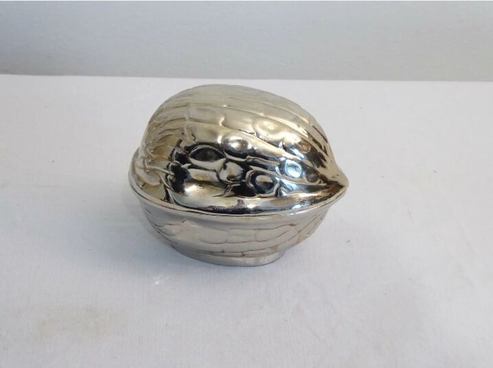 Metal box / silver metal nut shape