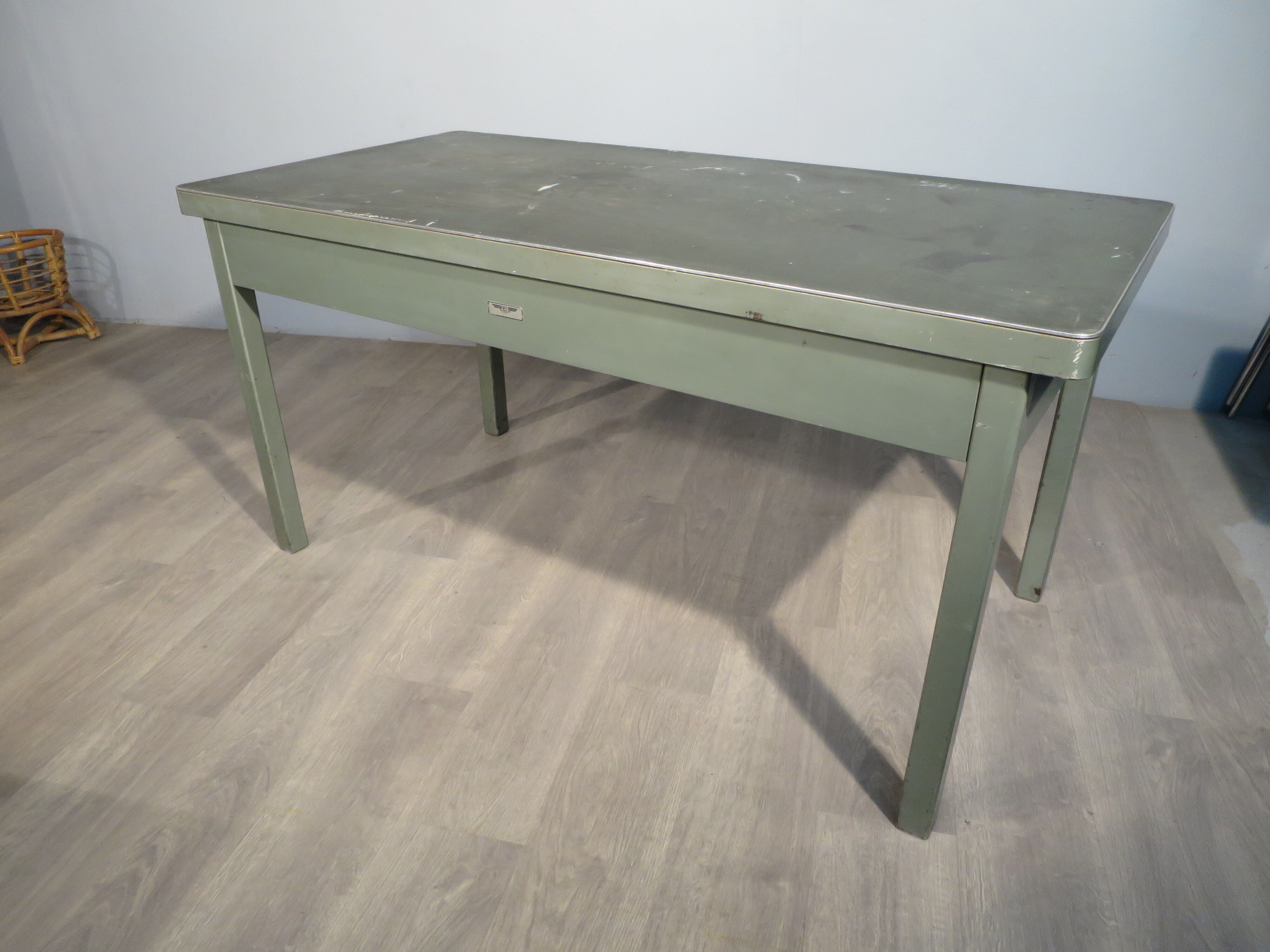 Industrial desk brand Yac 50