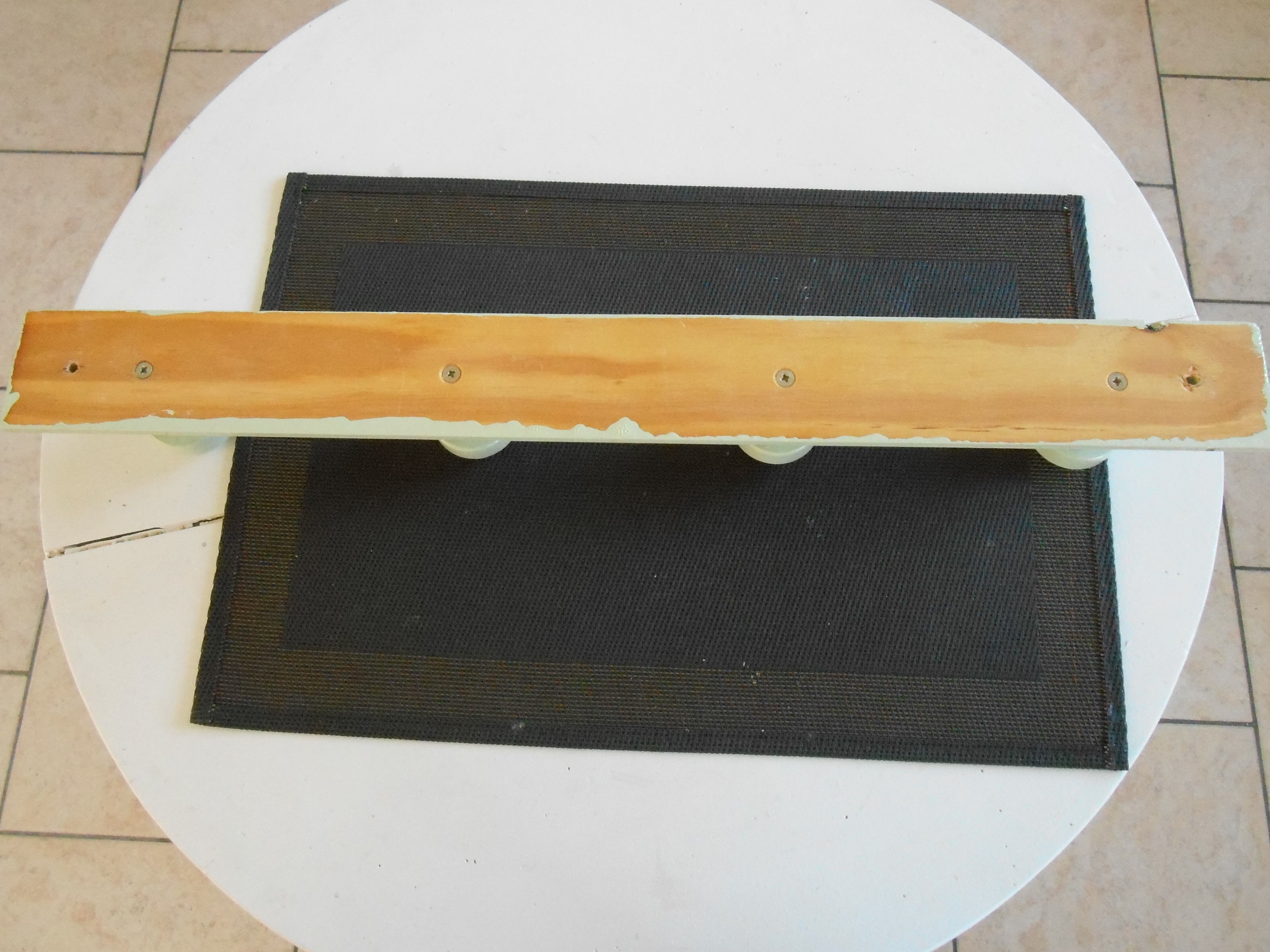 4 patères wall coats holder