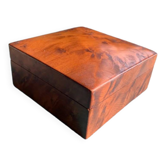 Vintage square box in Moroccan thuja