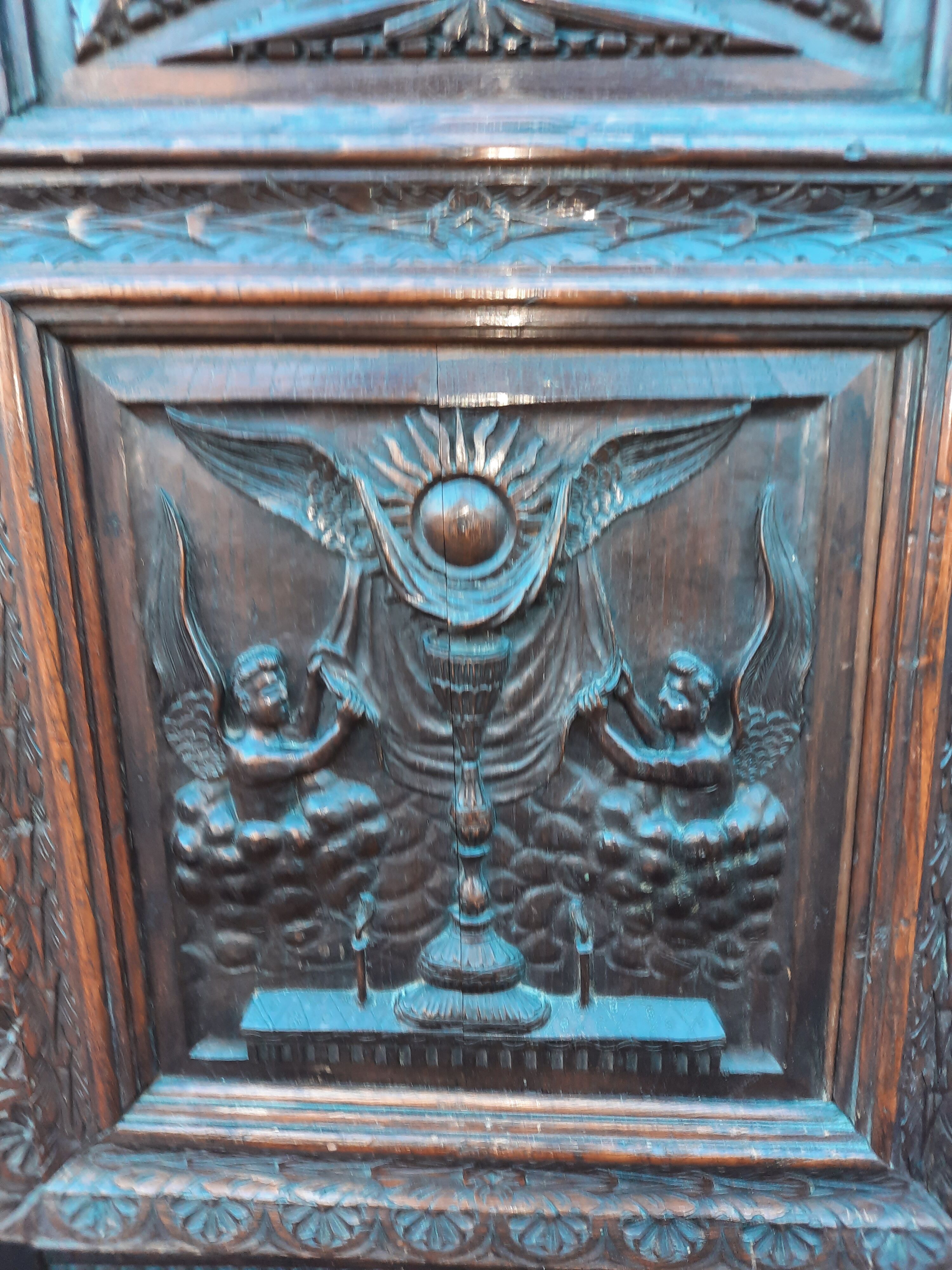 Armoire bretonne du pays de Léon du 19 ème siècle