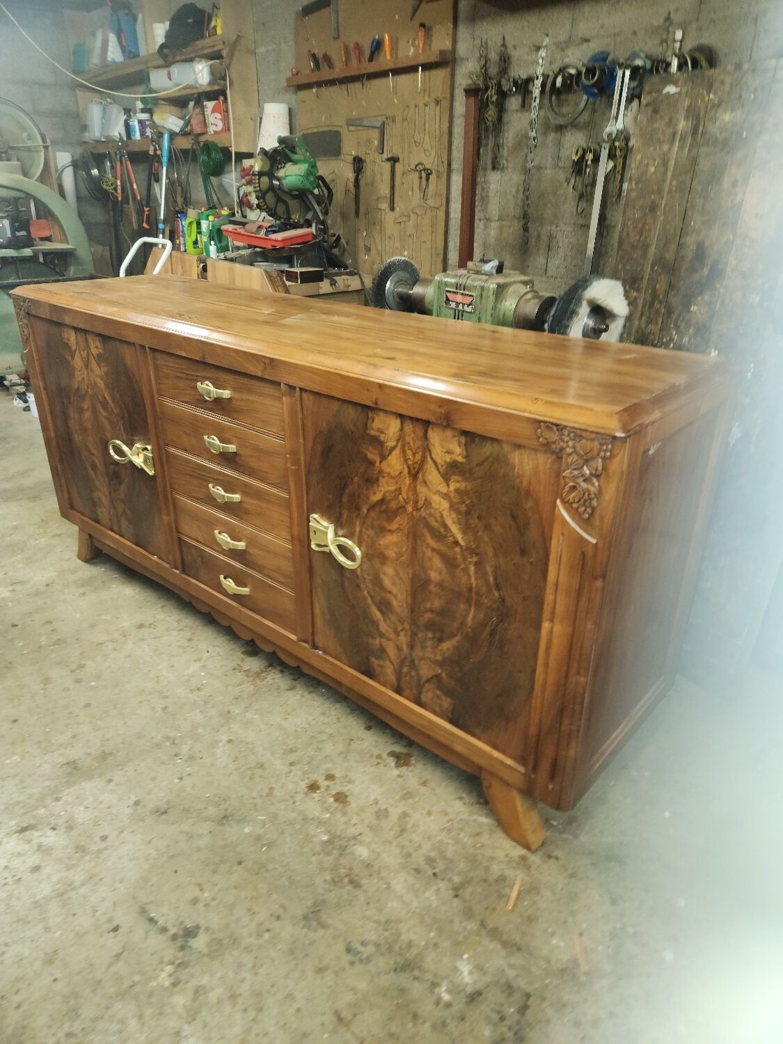 Sideboard in walnut art deco