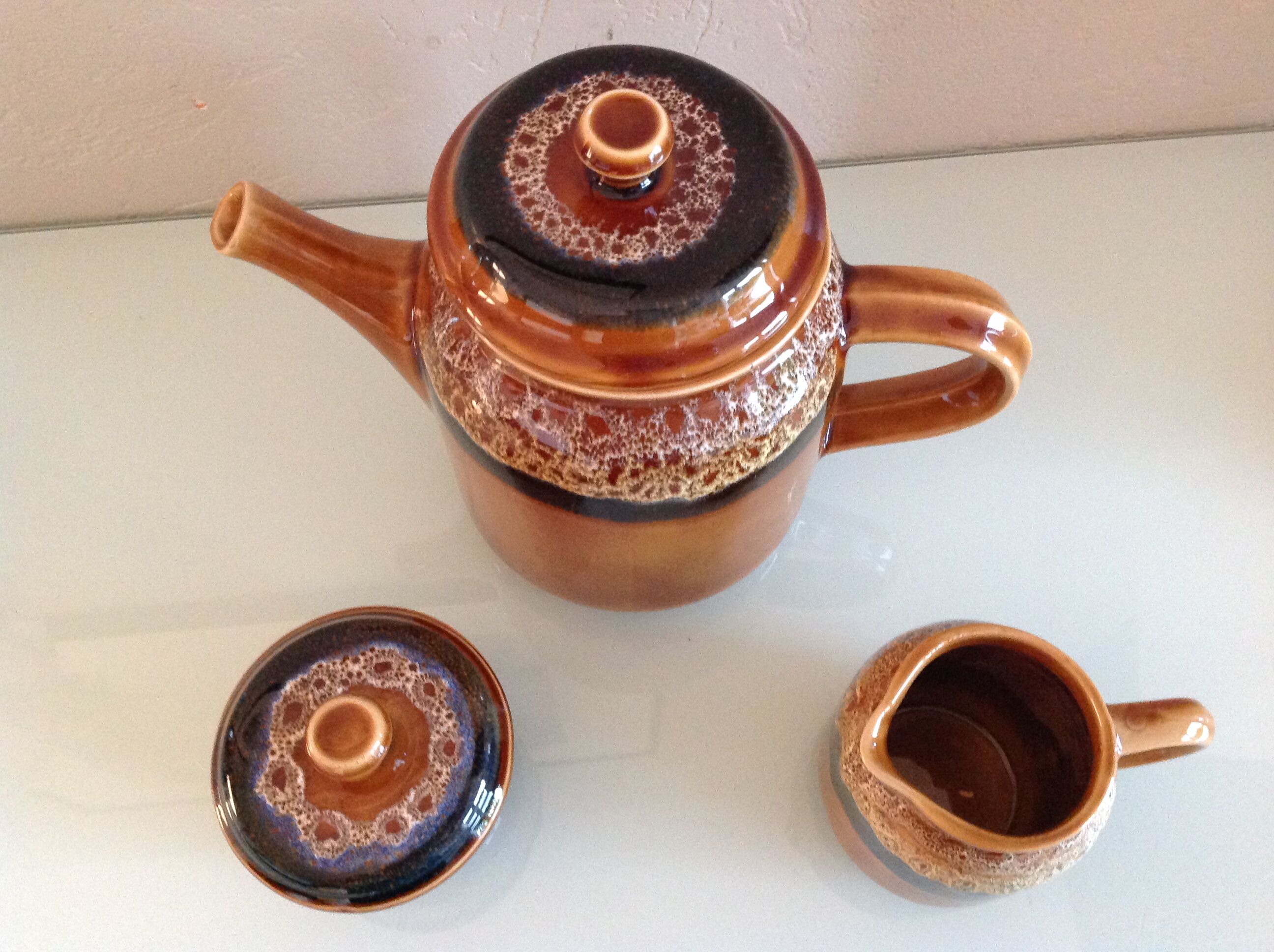 Coffee maker, milk pot and sugar décor Hawaii of the Sarreguemines vintage Earthenware 60s-70s
