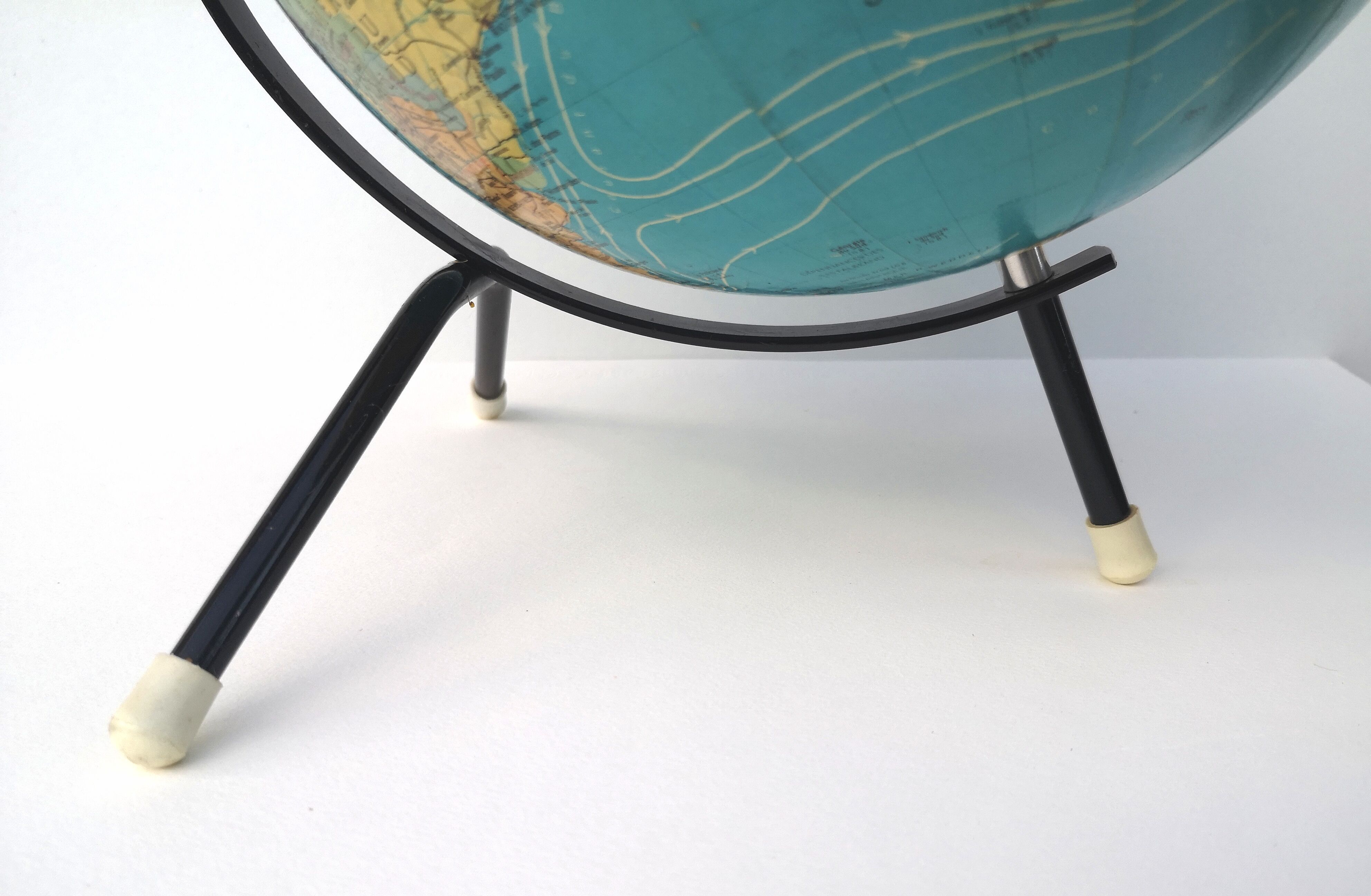 Terrestrial globe Taride 1971