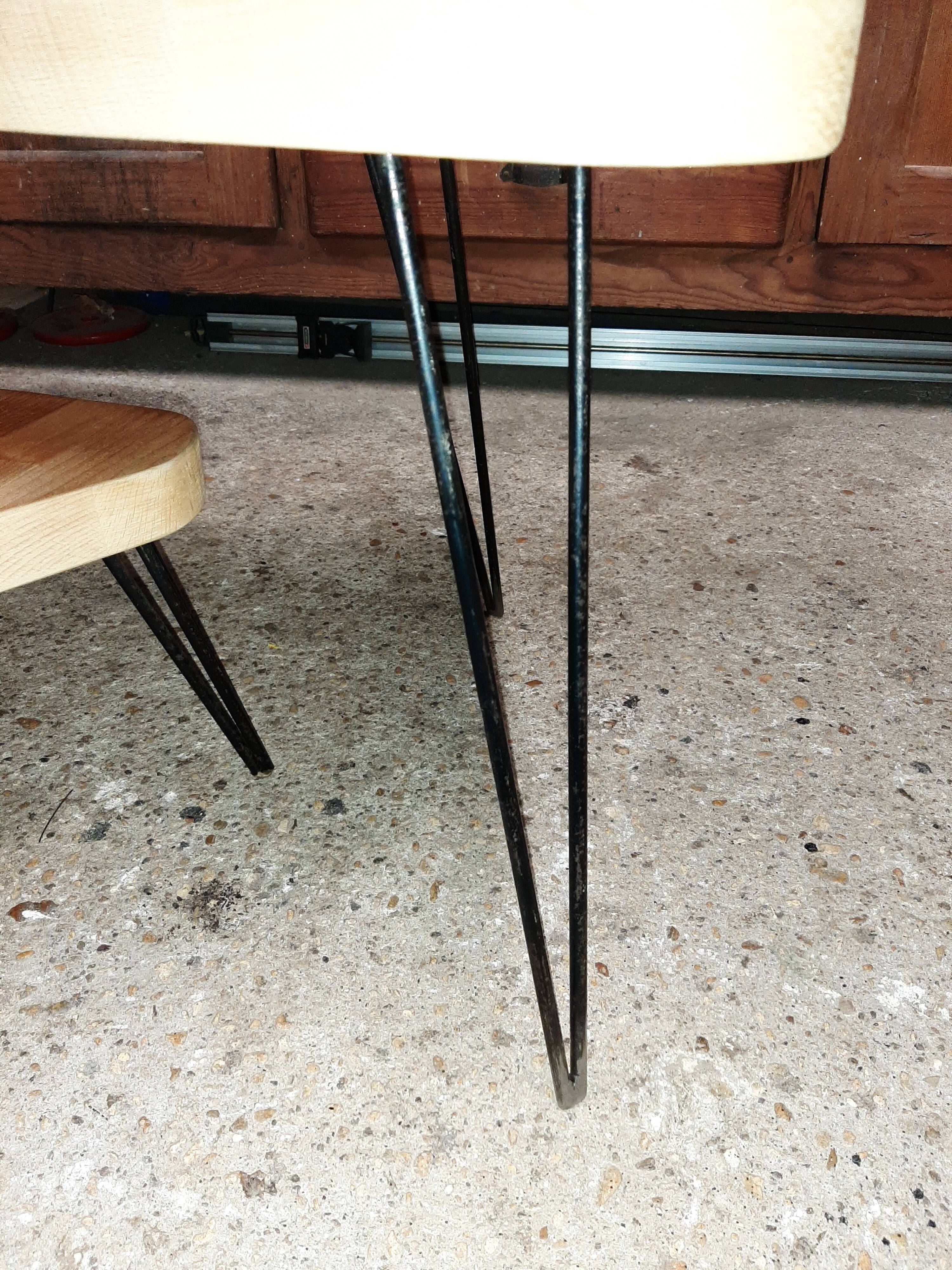 Duo of pull-out coffee tables