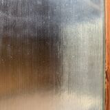 Armoire d'école en pin belge avec vitres nervurées