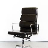 Charles & Ray Eames Softpad Executive Chair EA219 for Vitra