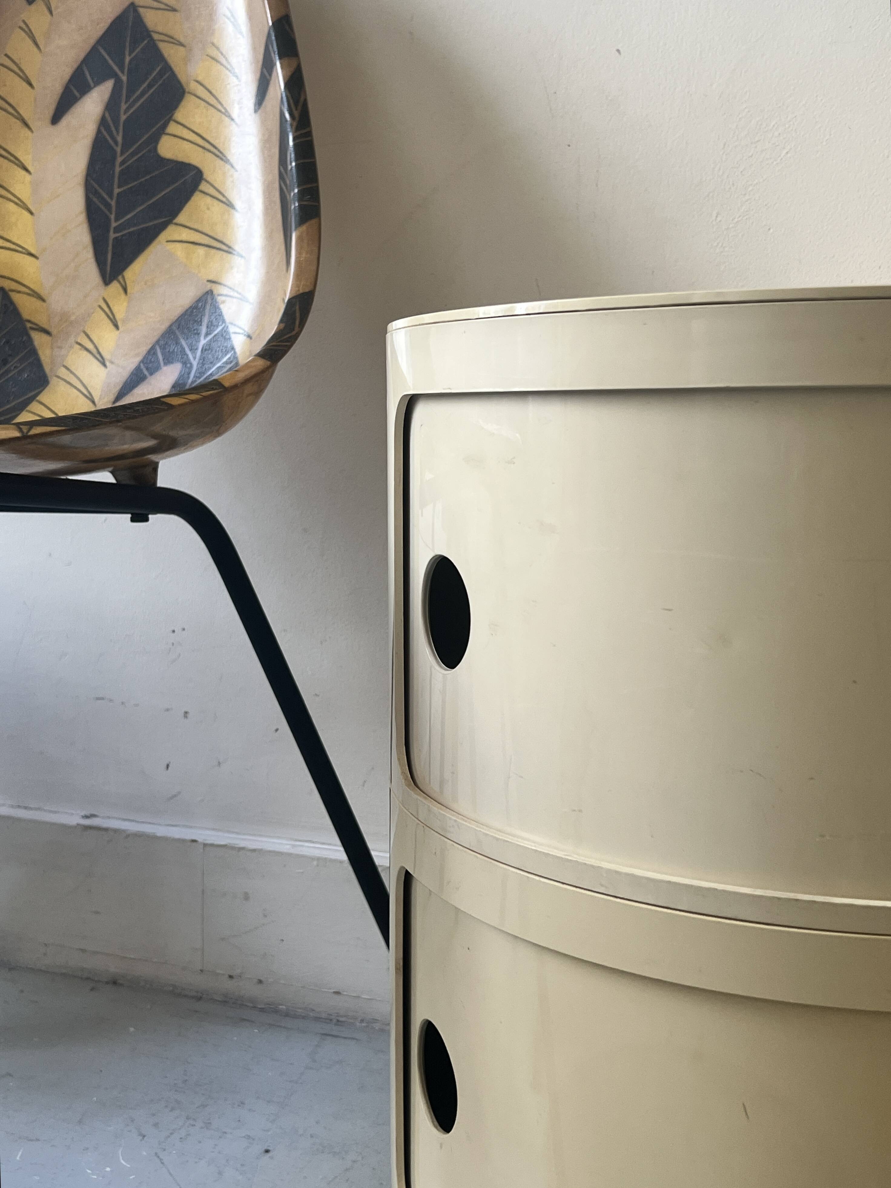 Componibili XL bedside table in cream by A. Castelli for Kartell, design 1970.