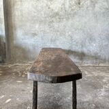 Grande table basse arrondie en teck asiatique ancien