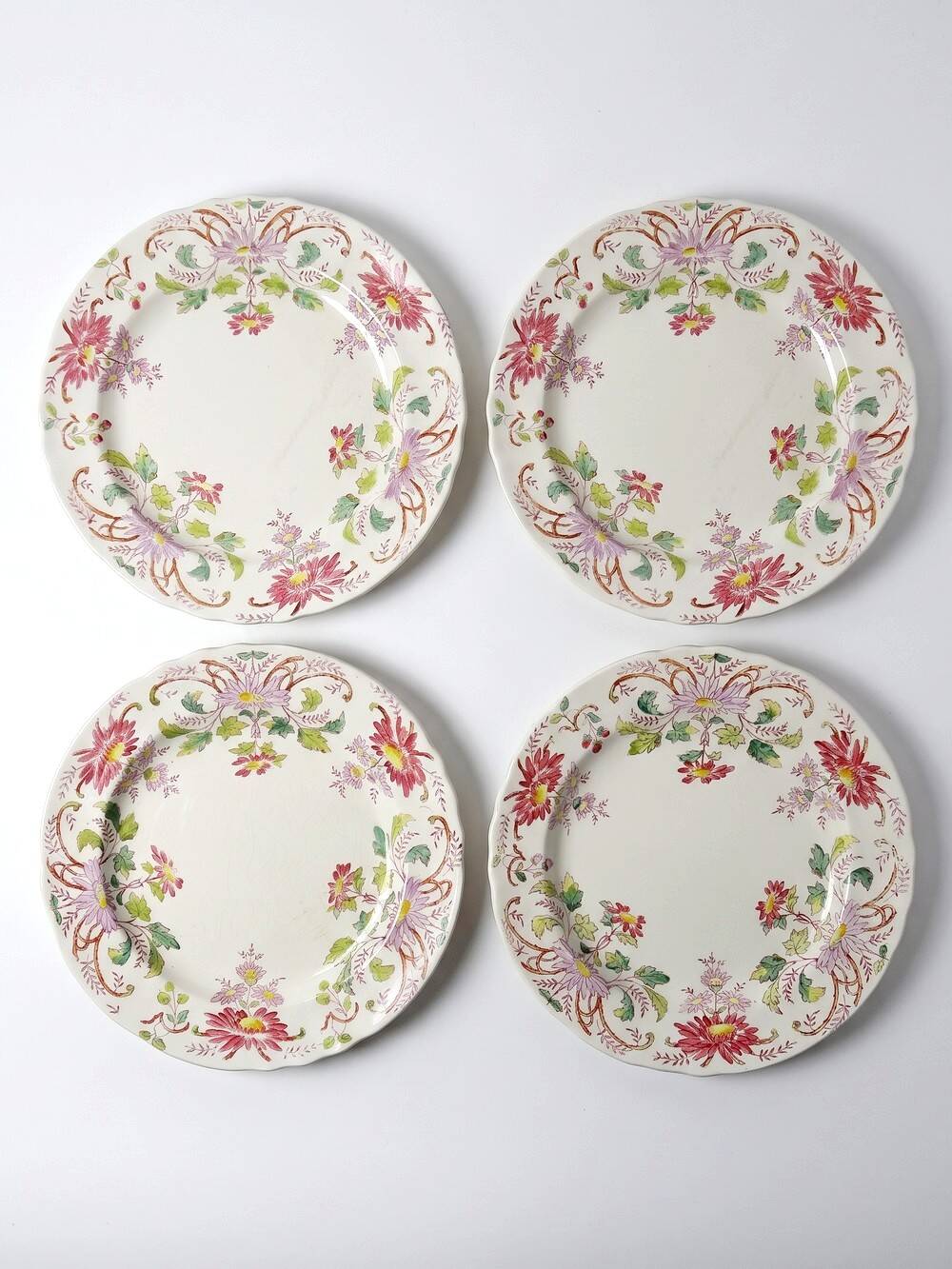 4 antique dessert plates Longchamp Daisies ironstone polychrome