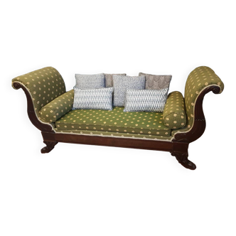 Daybed consulate