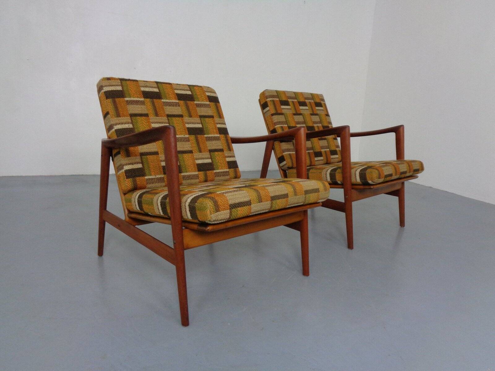 Danish Lounge Chair in Organic Teak by Hans Olsen, 1960s
