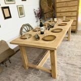 Farmhouse table with central extensions