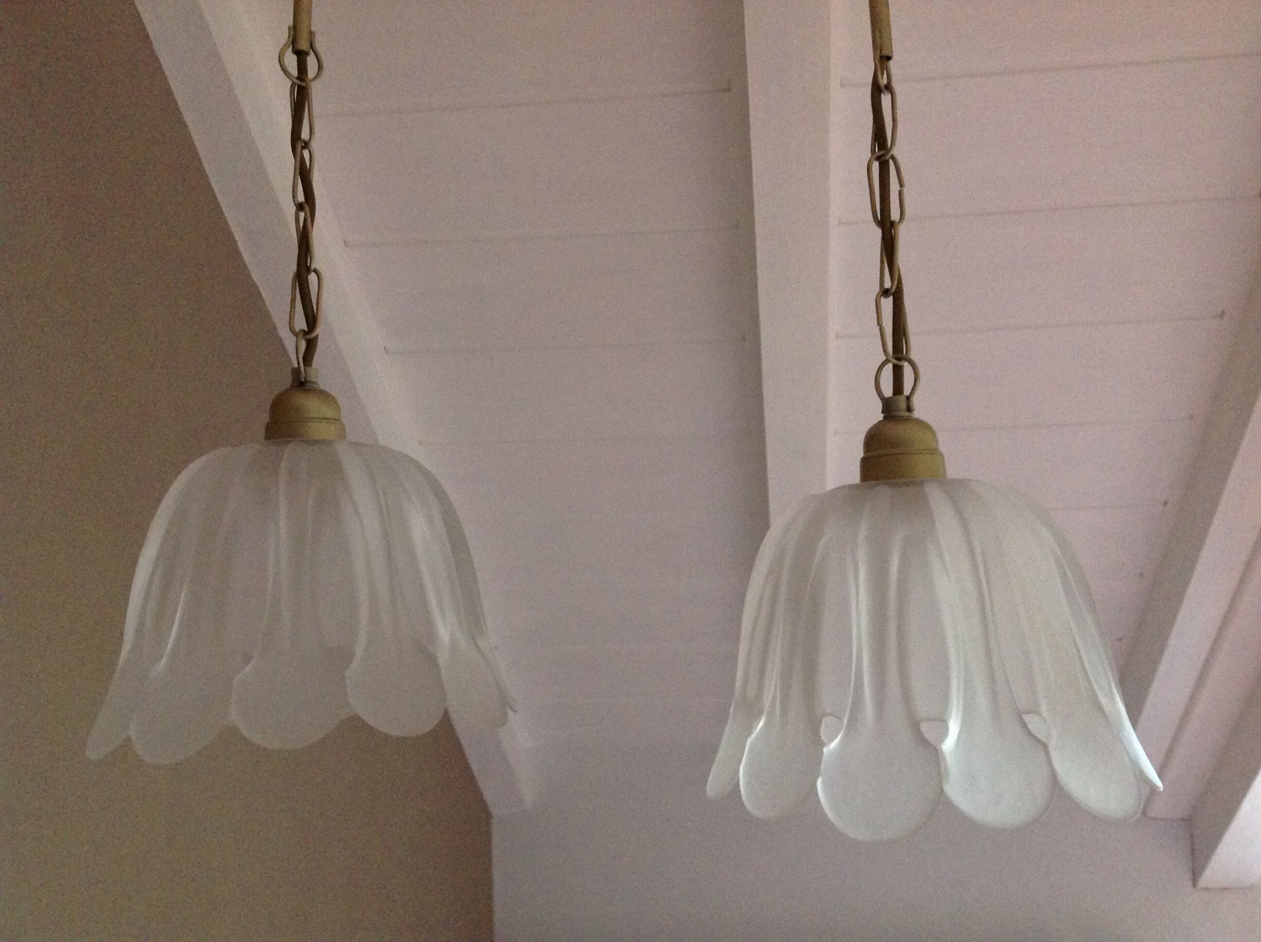 Pair of pendant lamps bell in frosted glass style art deco