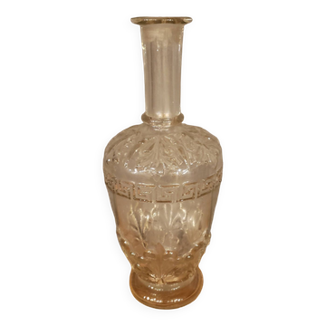 Carafe with leaf patterns, very good vintage condition, no cap