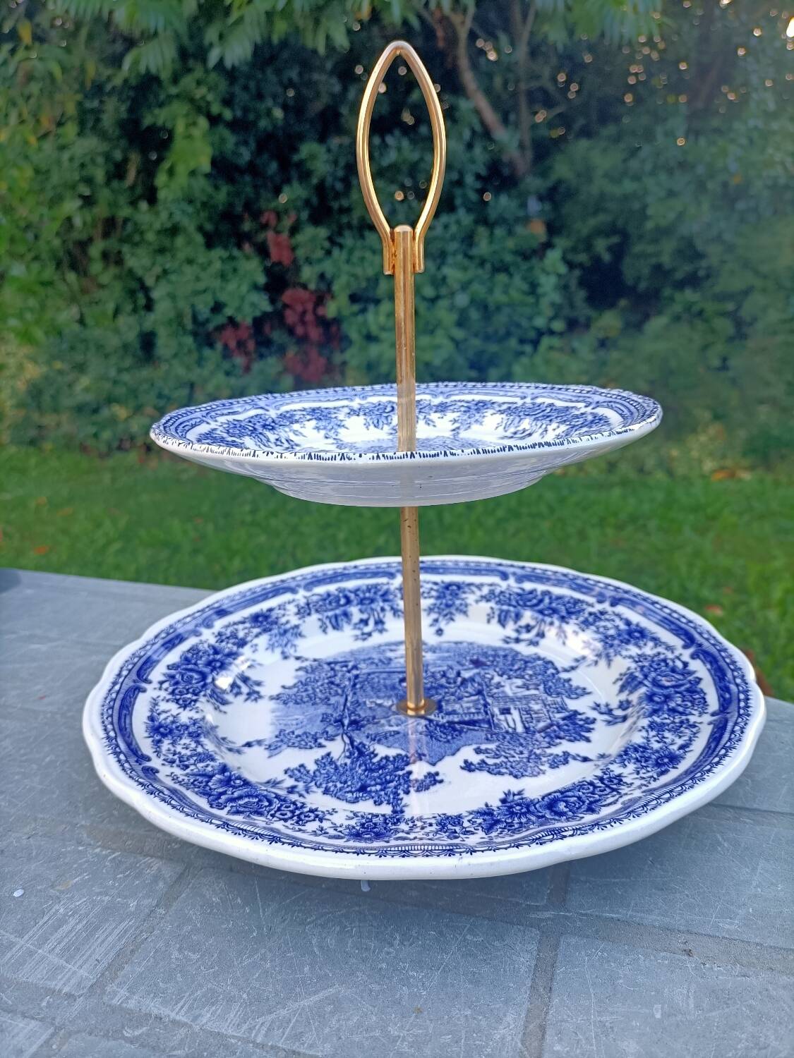 Lunéville retro cake stand