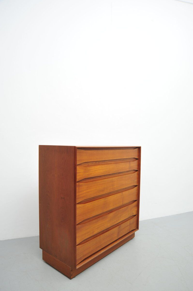Danish teak chest of drawers by Dyrlund, 1970s