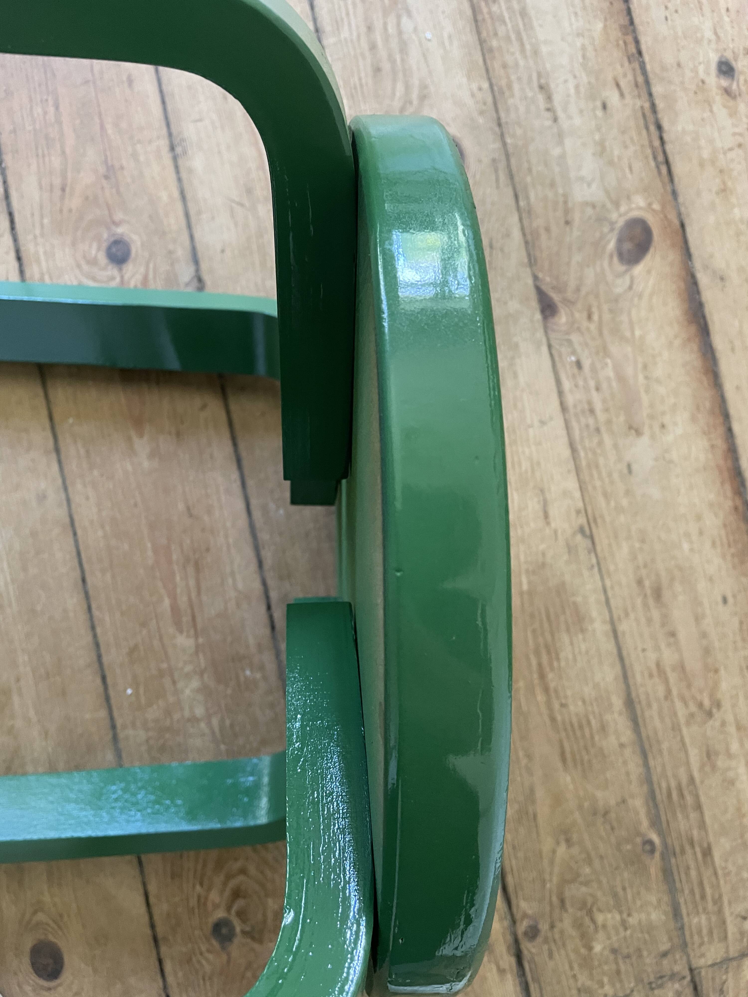 Tabouret Style Alvar Aalto vert