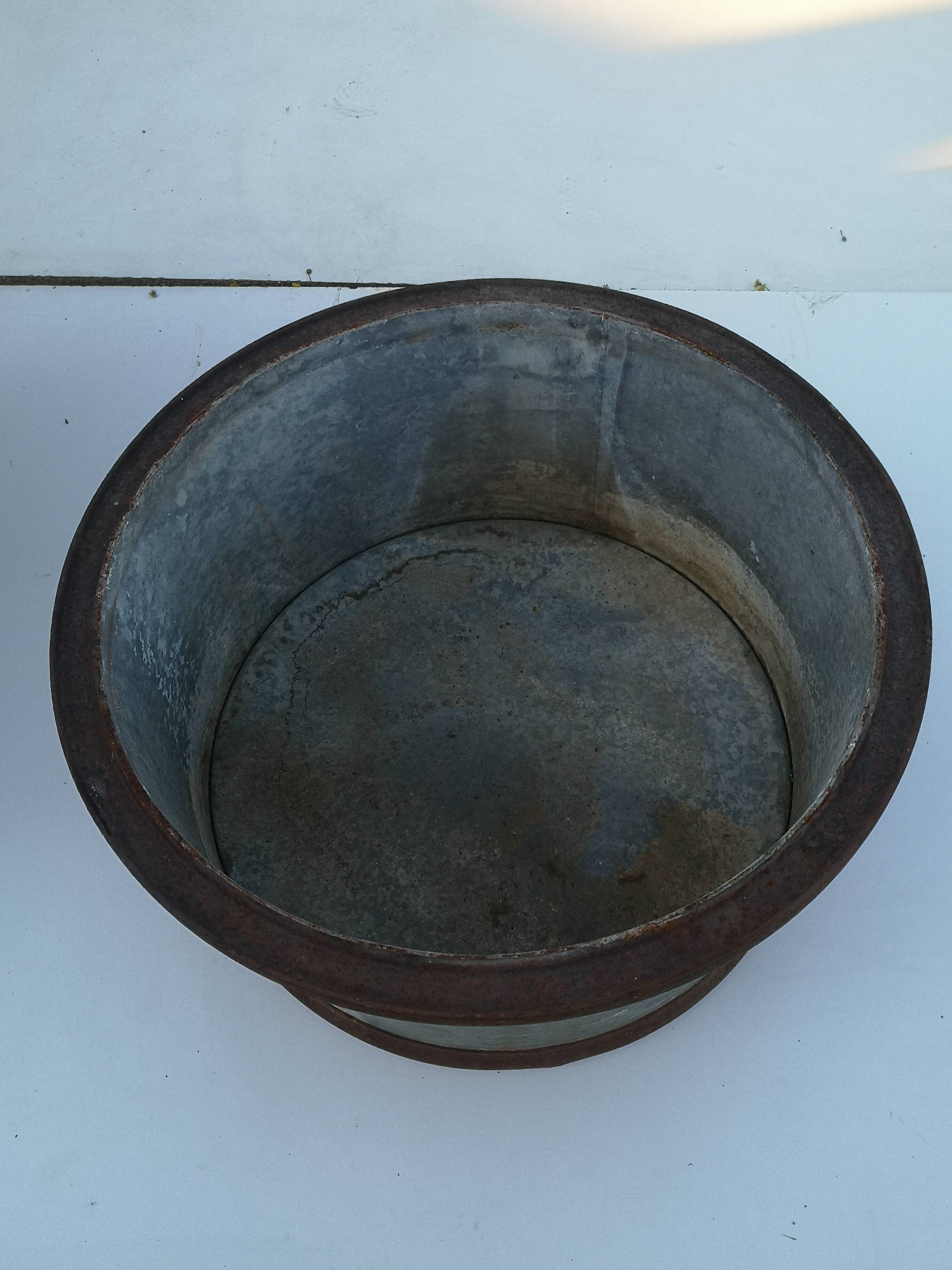 Paire de jardinières industrielle