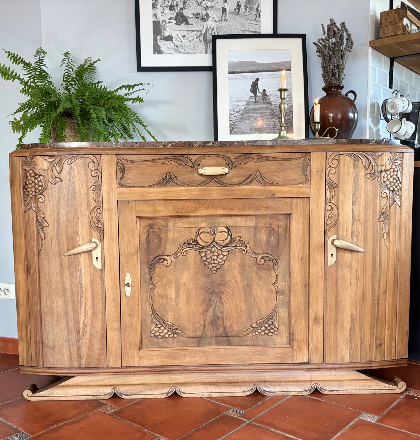 Buffet art déco en chêne massif