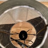 Lampe noire "Design papier et métal".