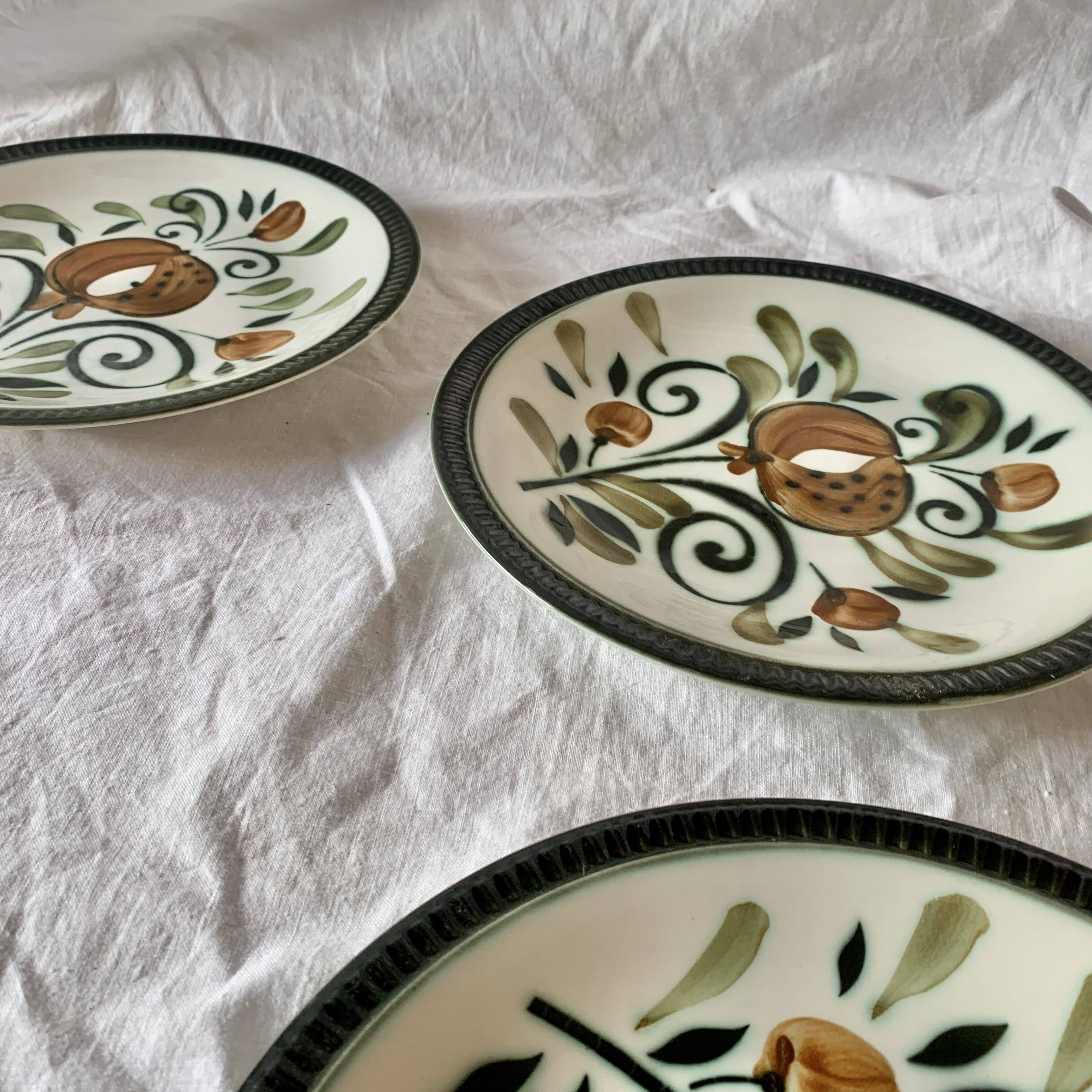Set of 6 Boch La Louvière flat plates - Argenteuil series
