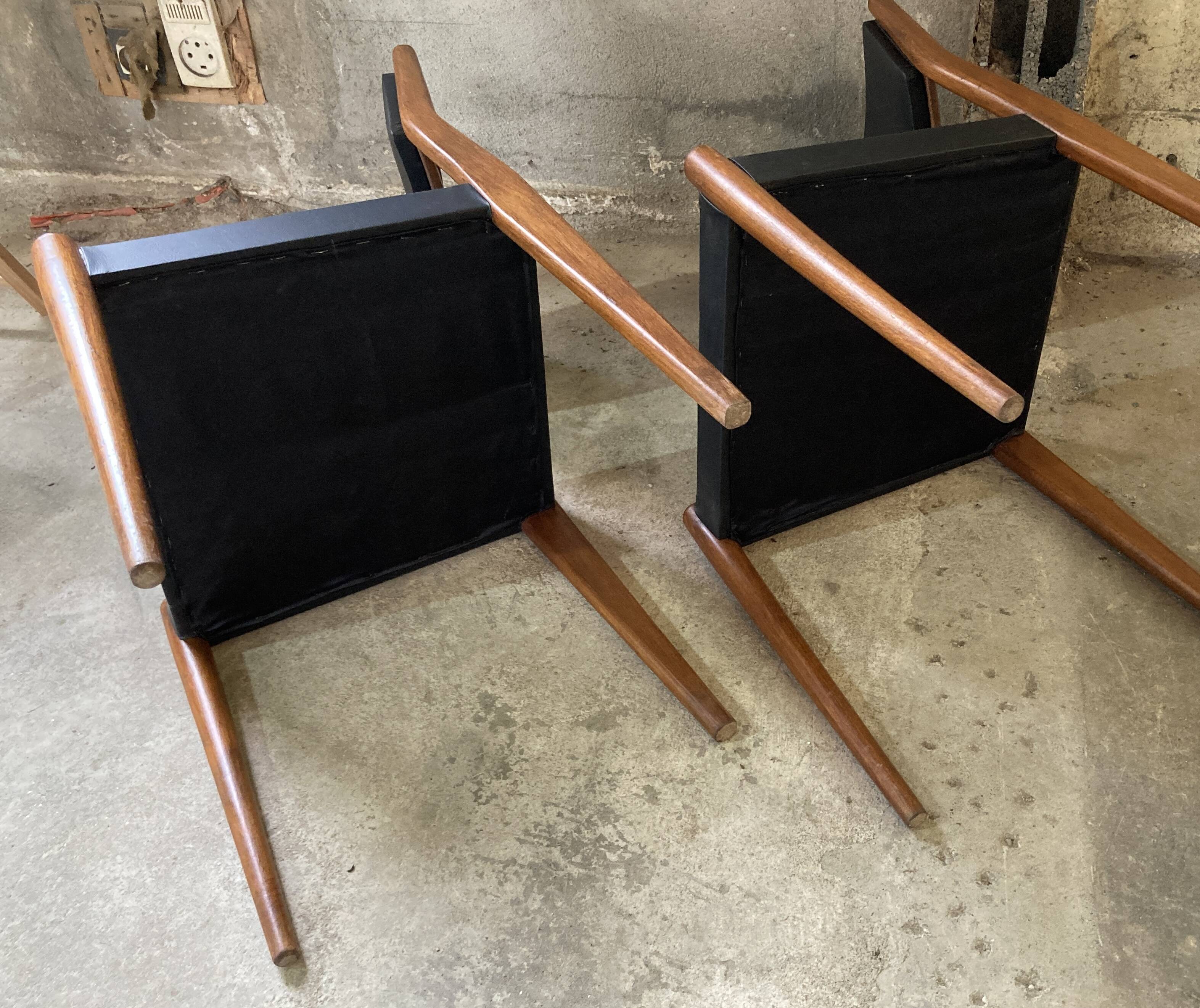4 chaises vintage de style scandinave