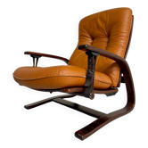 Ancien fauteuil « Panter » suspendu en cuir design scandinave Westnofa an70