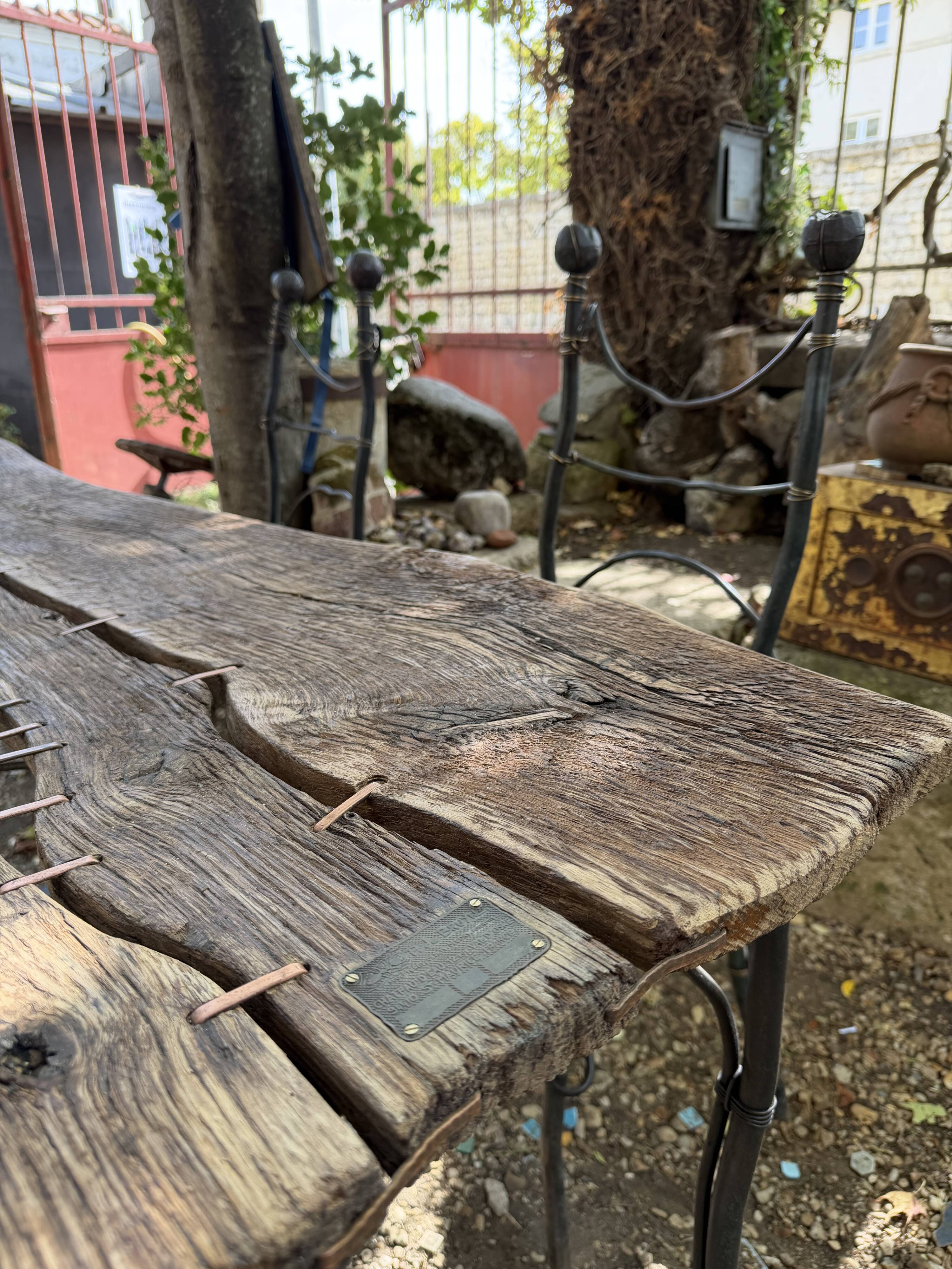 Patrick de Bruyn table and chair set