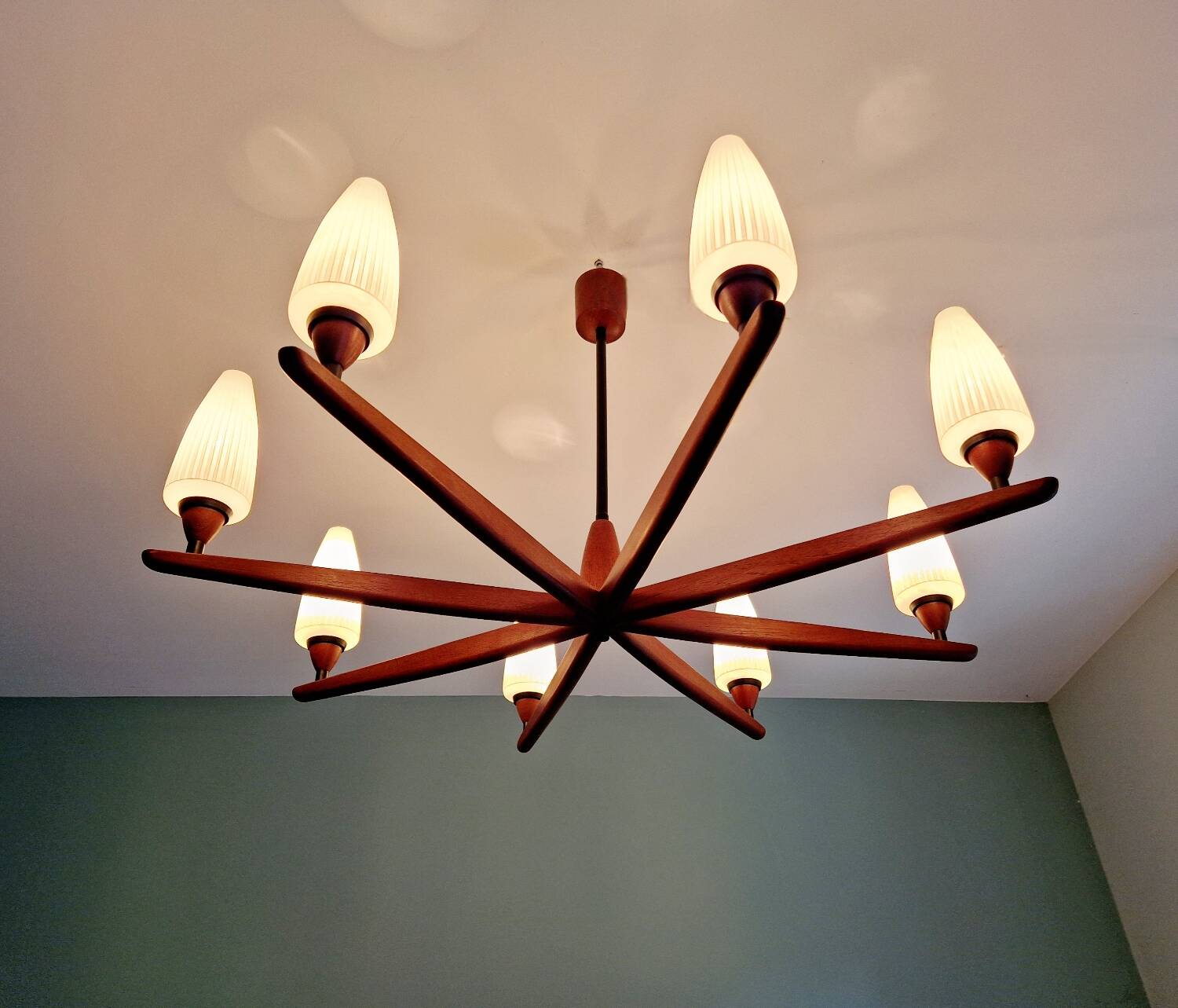 Large Scandinavian teak chandelier, Uno & Östen Kristiansson, 1960