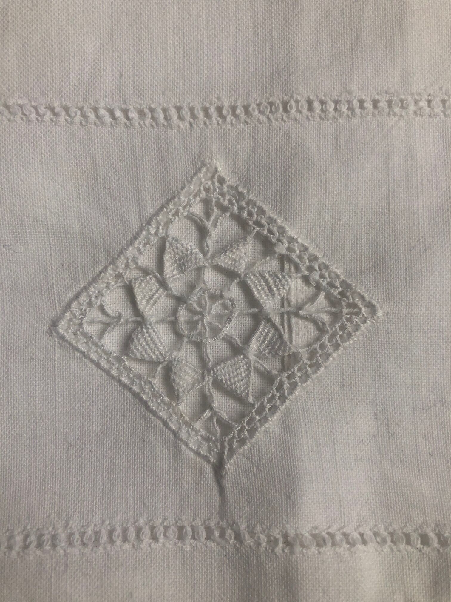 Old-embroidered ferry tai