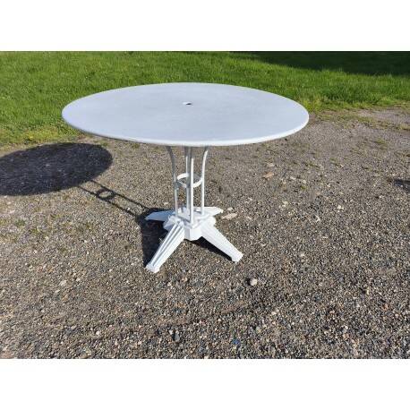 Garden table with a cast iron top.
