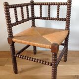 Mulched wood corner chair