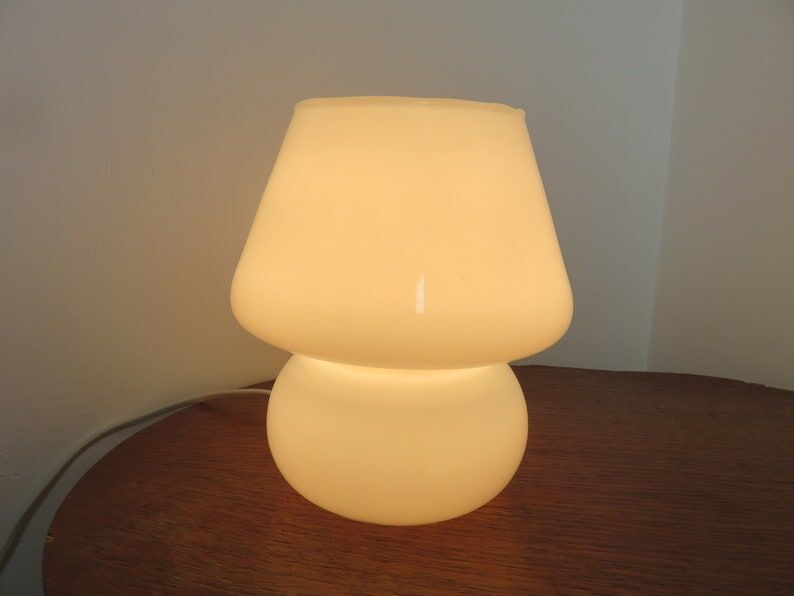 Lamp " mushroom " in white opaline 80s