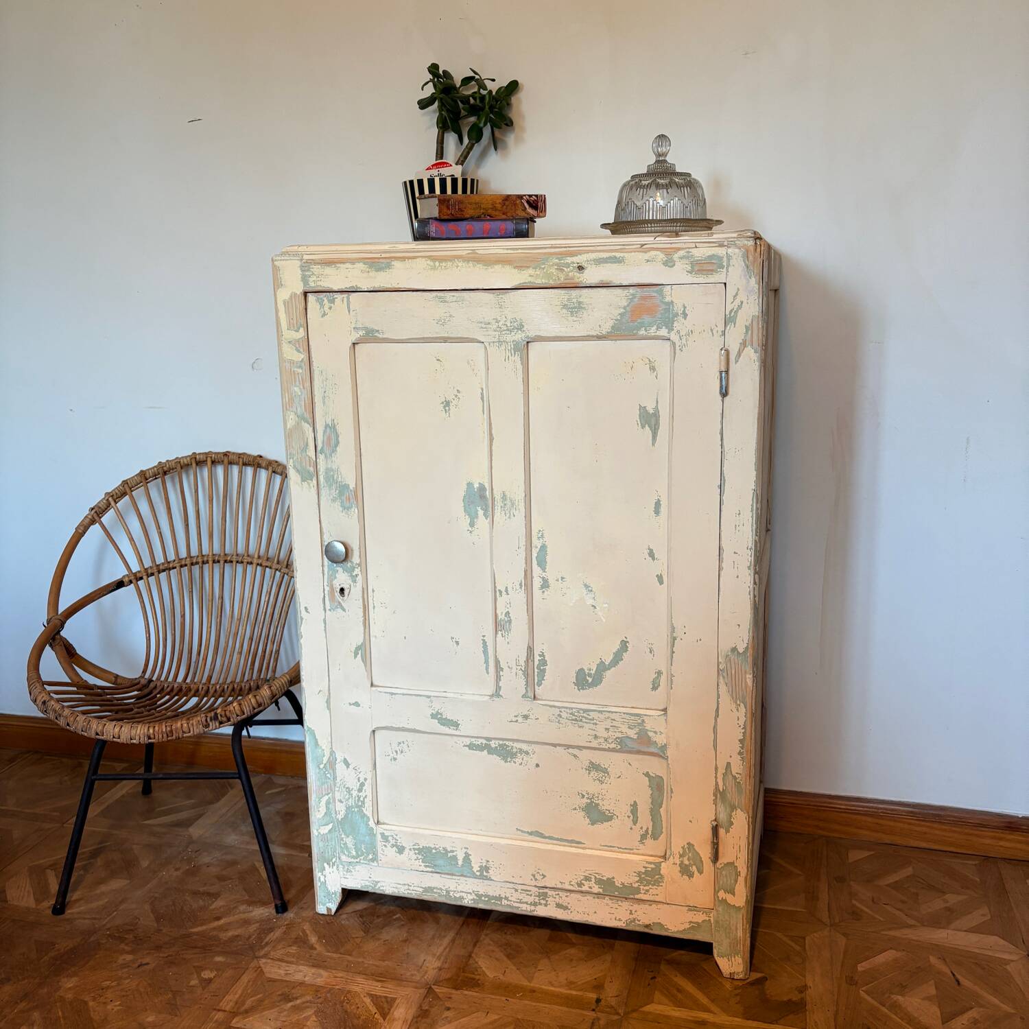 Patinated 50s bonnetière