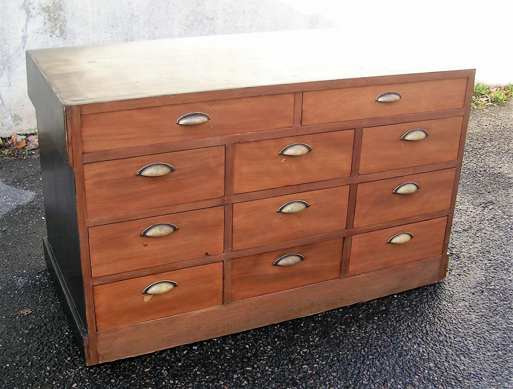 Furniture craft 11 drawers