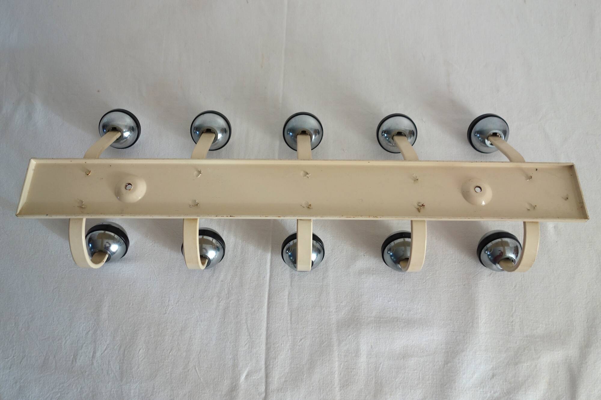 Wall coat rack 10 balls metal and vintage chrome