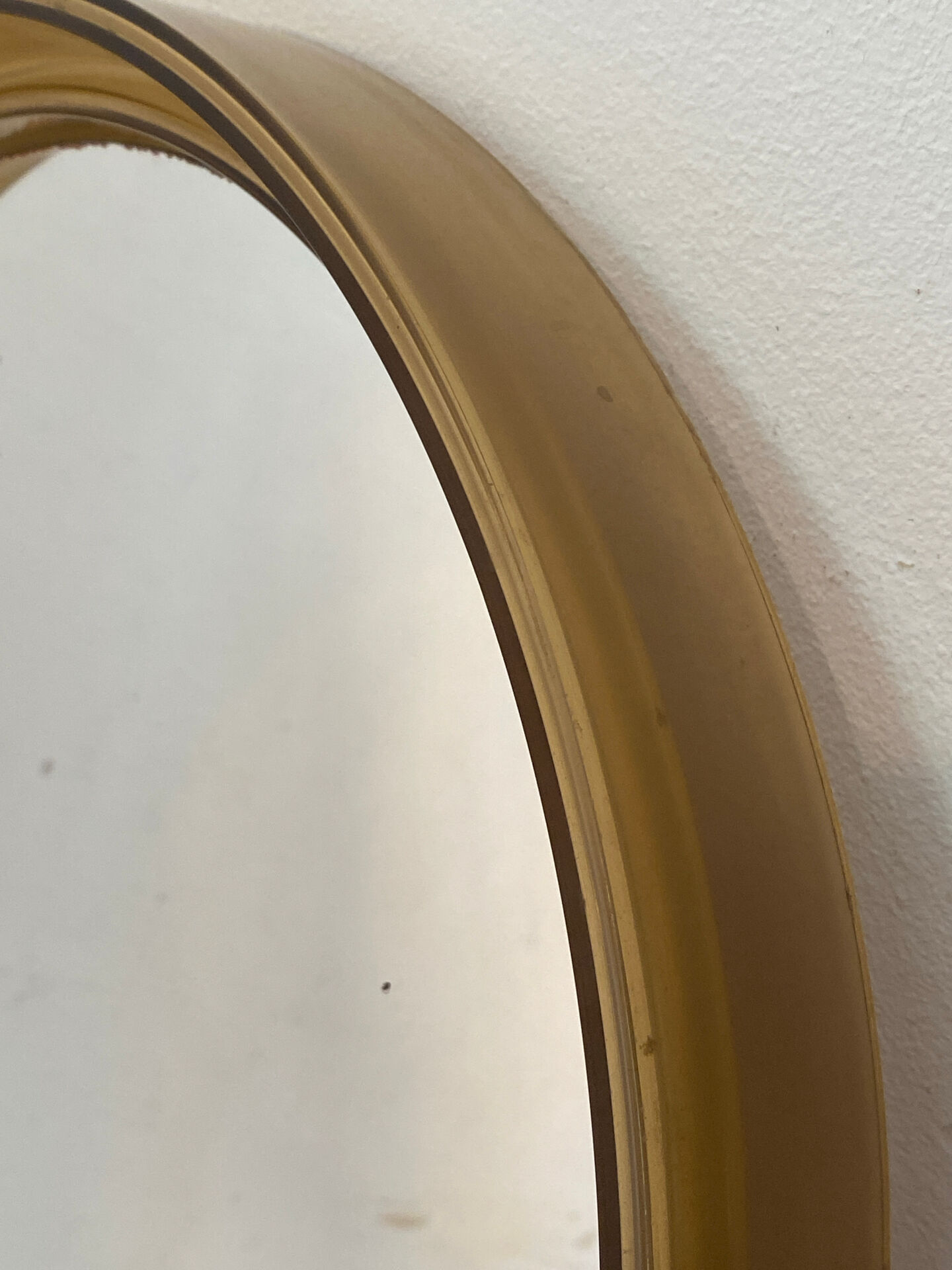 Miroir circulaire en plastique, brun fumé, années 70
