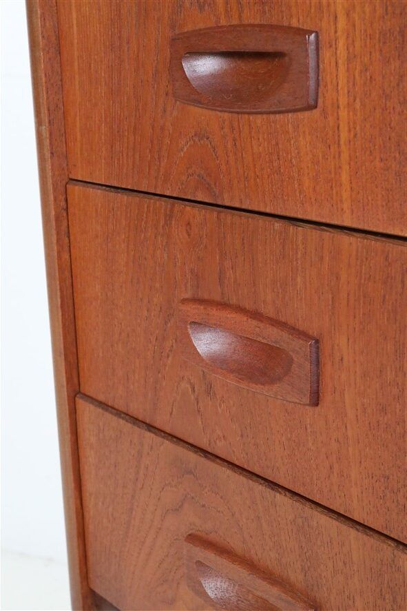 Mid-century teak bureau / secretary desk / Danish modern design / 1960s