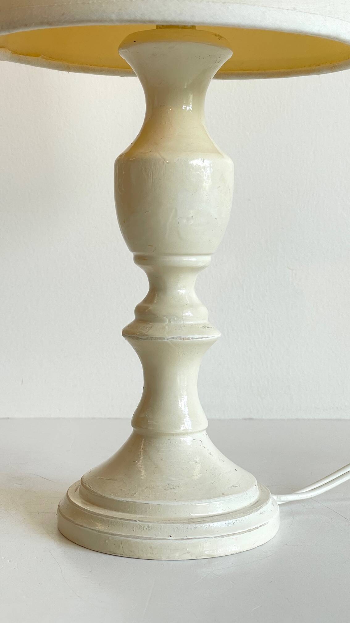 Vintage White-Cream Lacquered WOOD LAMP