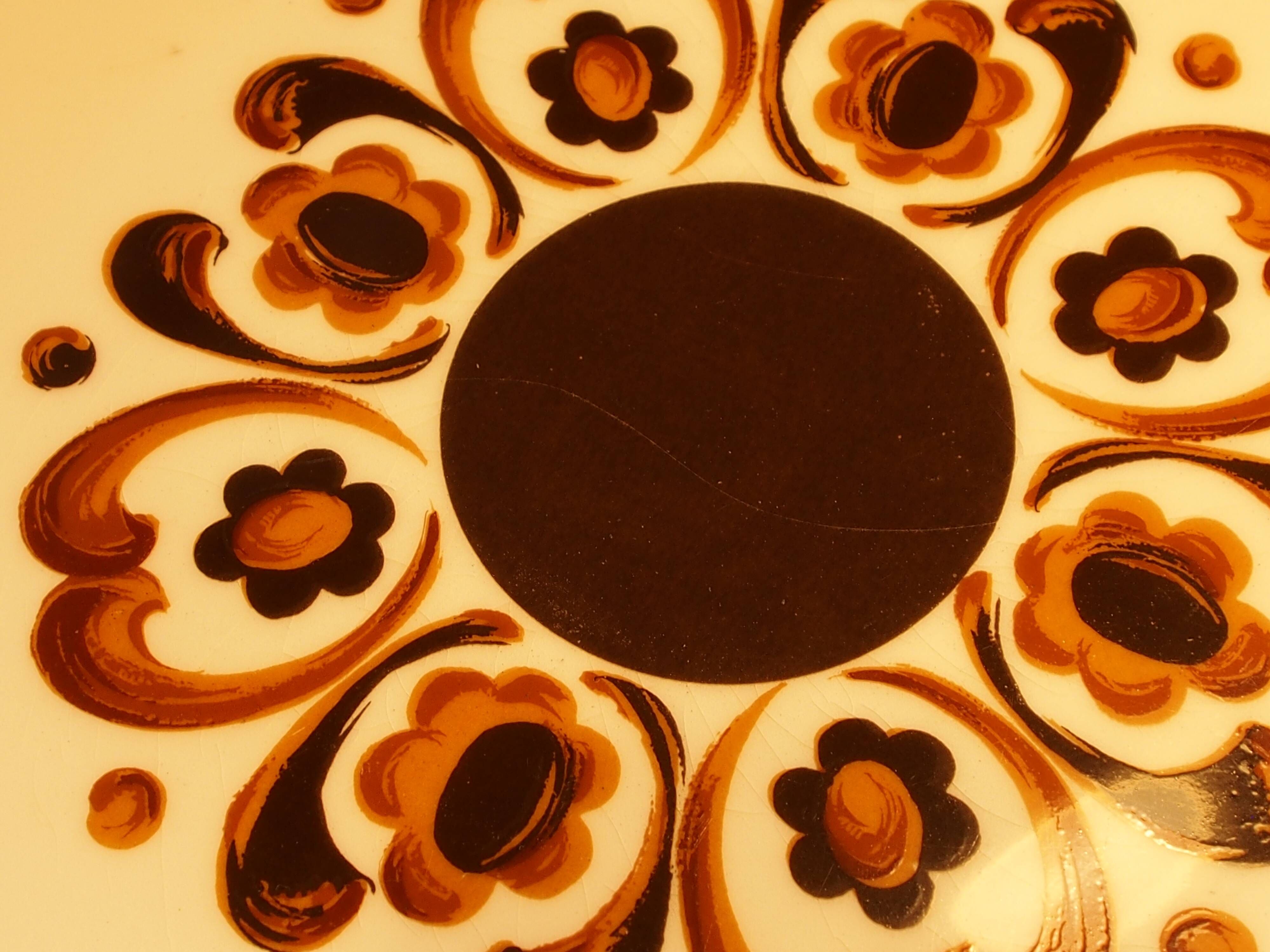Lot of 10 vintage flat plates from the GIEN factory