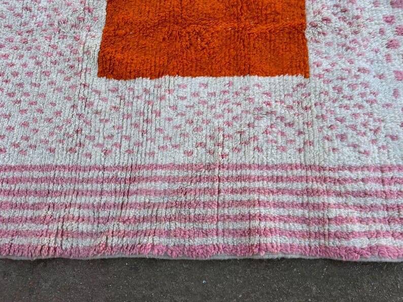 Hand-woven Berber Beni Ouraine rug