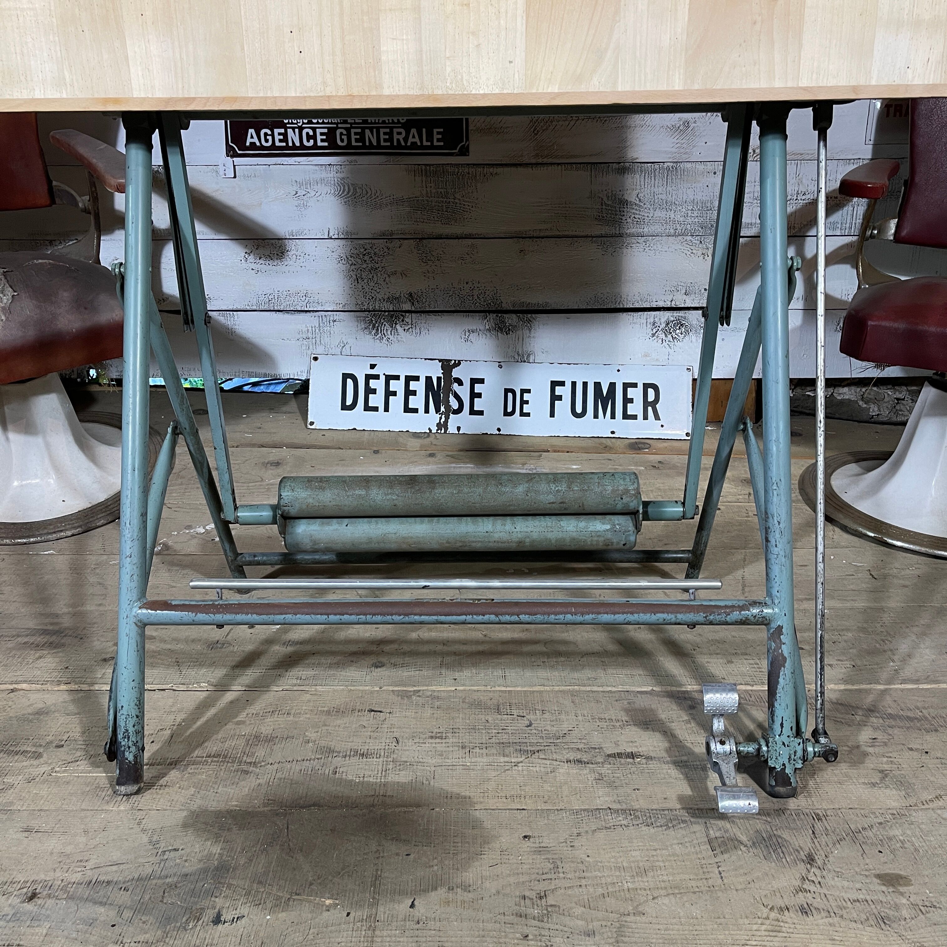 Architect's drawing table