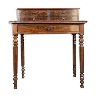 Bureau a gradin époque Louis Philippe en acajou
