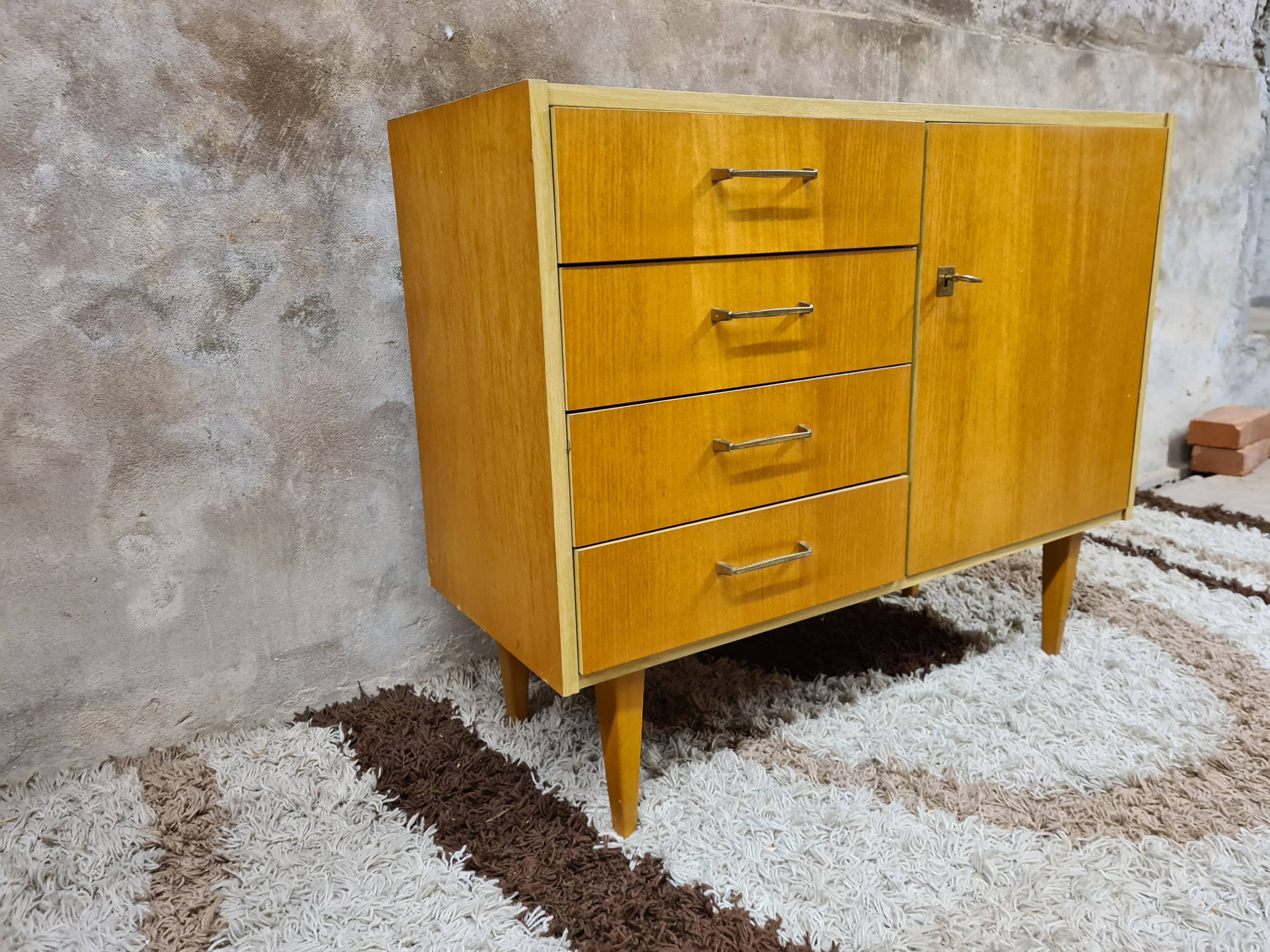 Scandinavian chess of drawer