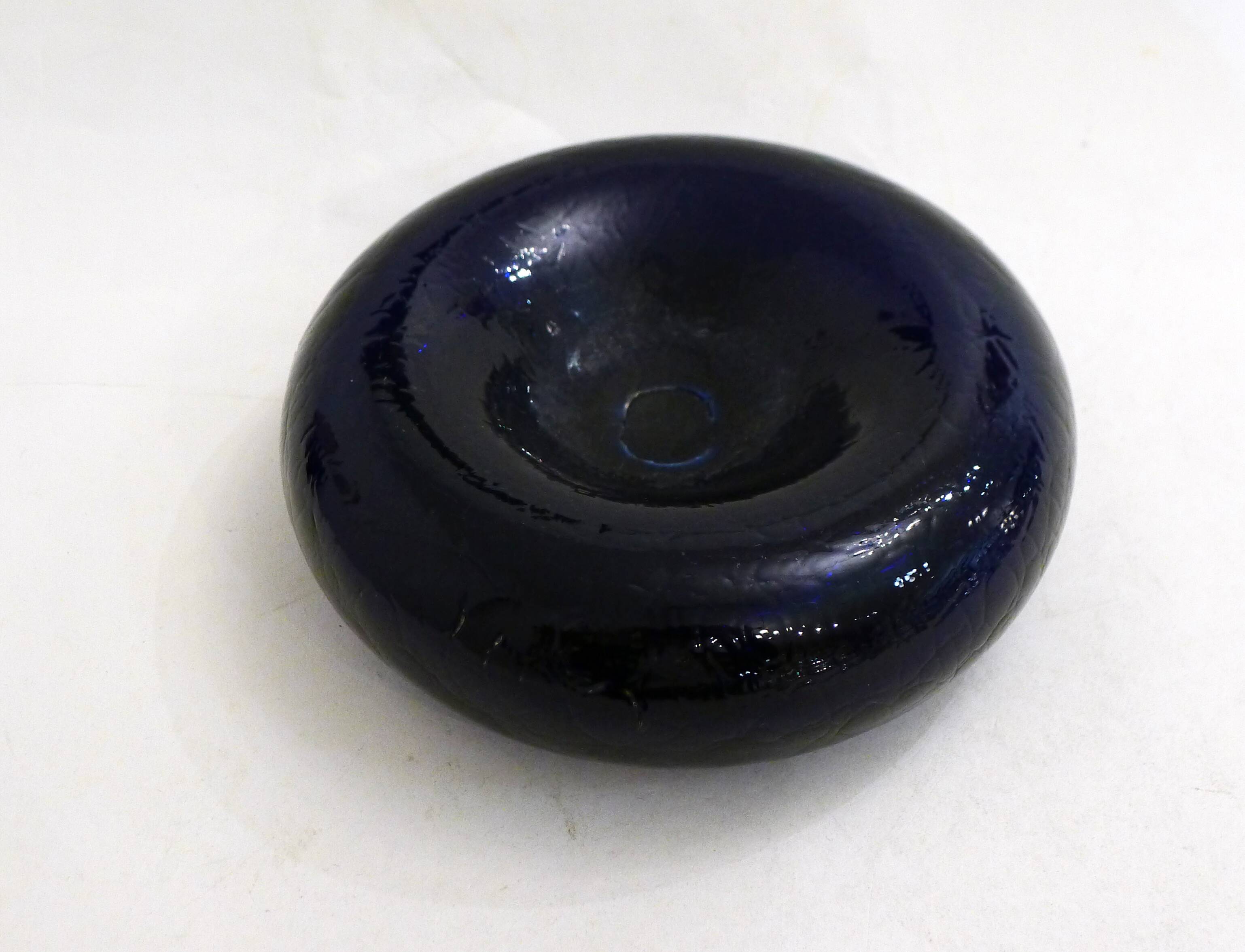 Cobalt blue "tyre" catchall in glass