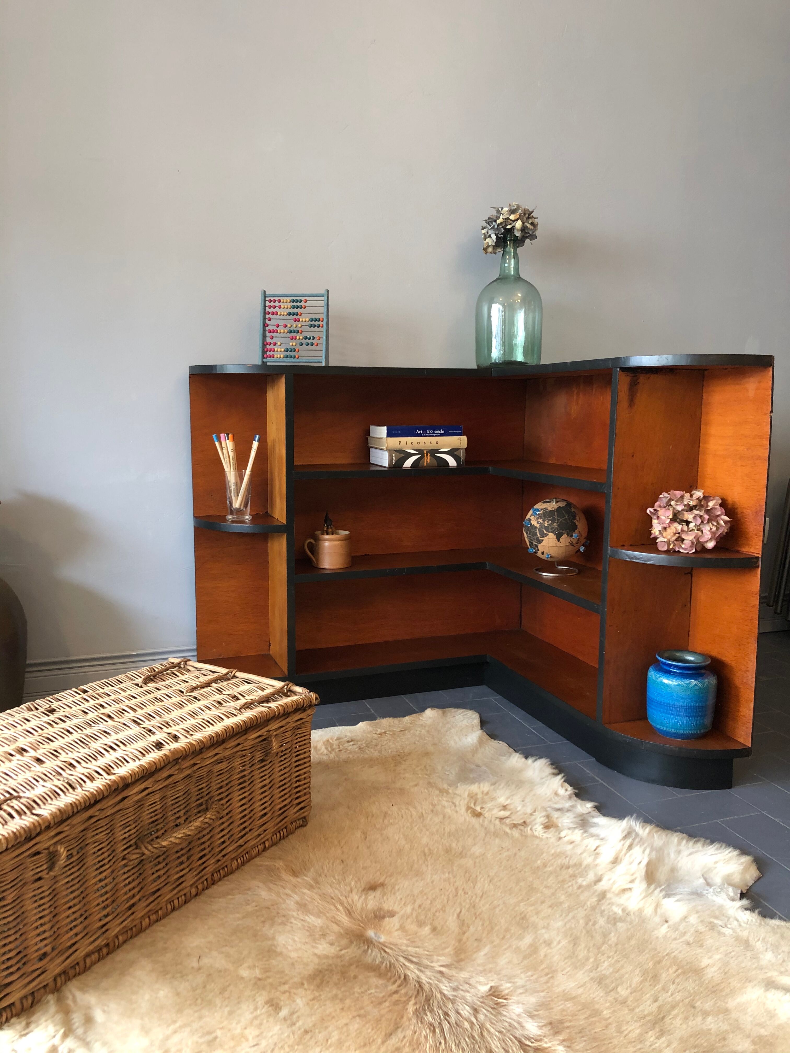 Vintage corner shelf